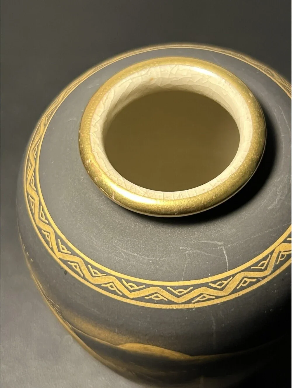 Japanese Vintage 1950s Sansui Landscape Porcelain Vase Gold On Grey Taiga, 2x6”